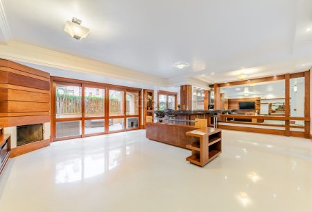 Apartamento Garden com 190m², 3 quartos, 3 suítes, 2 vagas, no bairro Chácara Das Pedras em Porto Alegre