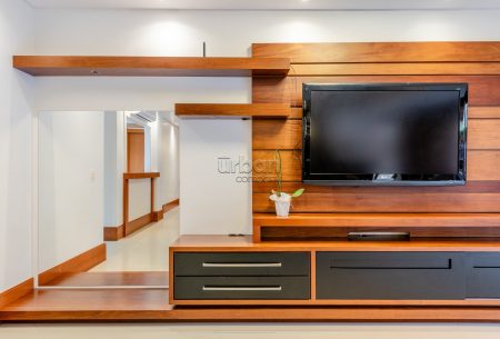Apartamento Garden com 190m², 3 quartos, 3 suítes, 2 vagas, no bairro Chácara Das Pedras em Porto Alegre