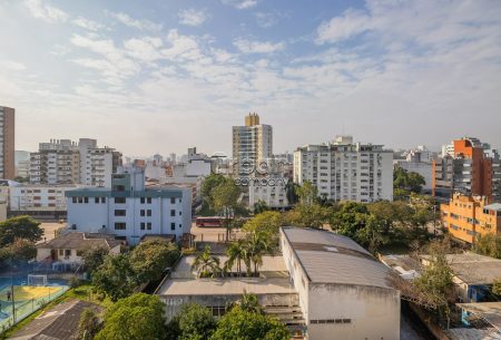 Apartamento com 43m², 1 quarto, 1 vaga, no bairro Menino Deus em Porto Alegre
