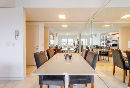 Apartamento com 71m², 2 quartos, 1 suíte, 2 vagas, no bairro Petrópolis em Porto Alegre