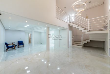 Casa com 356m², 2 quartos, 1 suíte, 4 vagas, no bairro Chácara Das Pedras em Porto Alegre