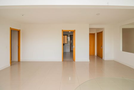 Apartamento com 106m², 3 quartos, 1 suíte, 2 vagas, no bairro Higienópolis em Porto Alegre