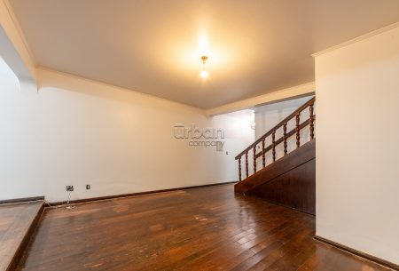 Casa com 400m², 4 quartos, 2 suítes, 2 vagas, no bairro Petropolis em Porto Alegre