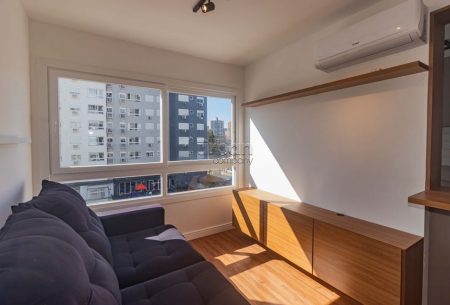 Apartamento com 59m², 2 quartos, 1 suíte, 1 vaga, no bairro Central Parque em Porto Alegre