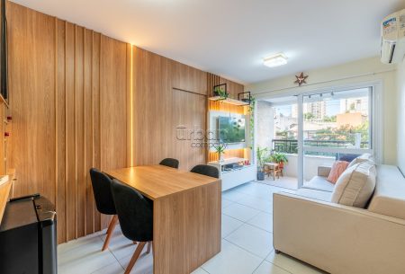 Apartamento com 68m², 2 quartos, 1 suíte, 1 vaga, no bairro Passo da Areia em Porto Alegre