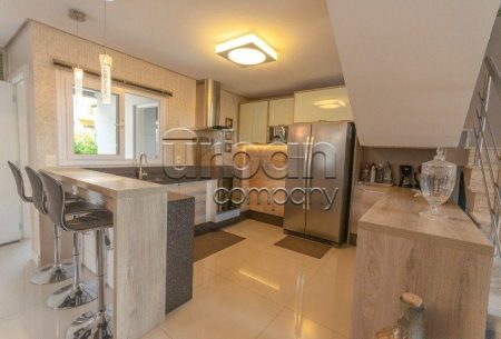 Casa em Condomínio com 250m², 3 quartos, 2 suítes, 2 vagas, no bairro Igara em Canoas