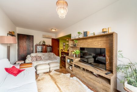 Apartamento com 82m², 2 quartos, 1 vaga, no bairro São João em Porto Alegre
