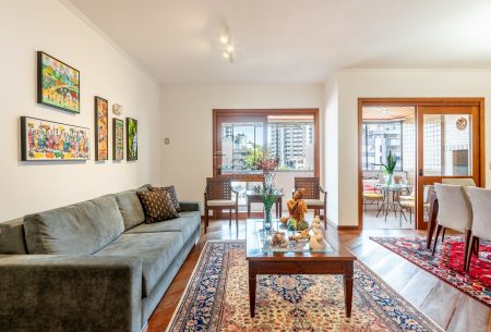 Apartamento com 155m², 3 quartos, 1 suíte, 3 vagas, no bairro Auxiliadora em Porto Alegre