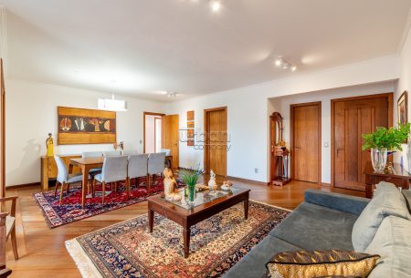Apartamento com 155m², 3 quartos, 1 suíte, 3 vagas, no bairro Auxiliadora em Porto Alegre