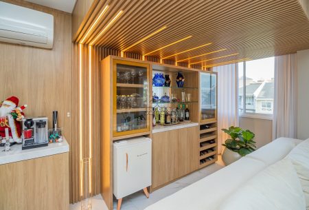 Apartamento com 134m², 3 quartos, 2 suítes, 3 vagas, no bairro Chácara Das Pedras em Porto Alegre