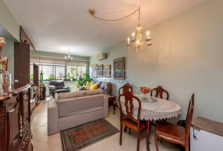 Apartamento com 85m², 2 quartos, 1 suíte, no bairro Moinhos de Vento em Porto Alegre