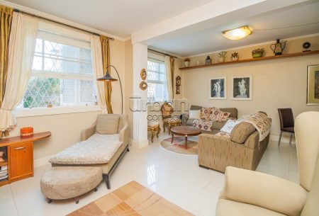 Apartamento Garden com 69m², 2 quartos, 1 suíte, 1 vaga, no bairro Auxiliadora em Porto Alegre