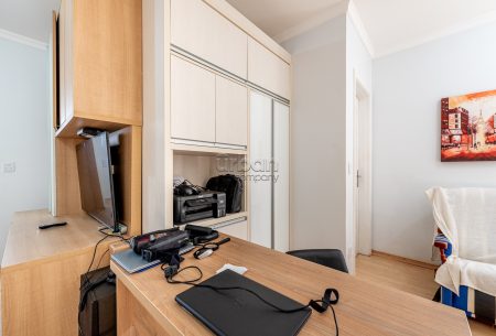 Apartamento com 112m², 3 quartos, 1 suíte, 3 vagas, no bairro Chácara Das Pedras em Porto Alegre