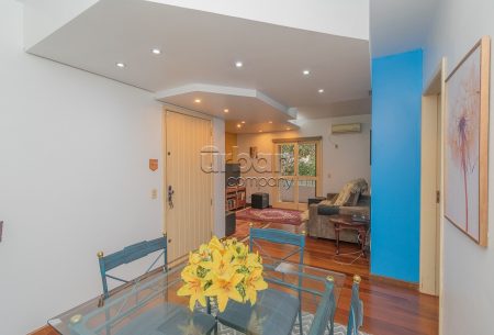 Apartamento com 114m², 2 quartos, 1 suíte, 1 vaga, no bairro Jardim Botânico em Porto Alegre