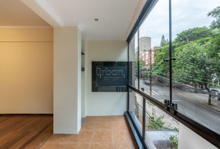 Apartamento com 94m², 2 quartos, 1 suíte, 1 vaga, no bairro Petrópolis em Porto Alegre