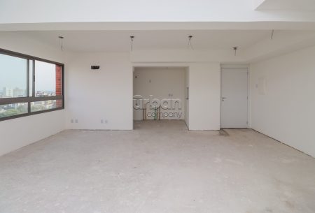 Apartamento com 82m², 3 quartos, 1 suíte, 2 vagas, no bairro Passo da Areia em Porto Alegre