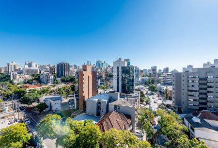 Apartamento com 62m², 1 quarto, 1 suíte, 2 vagas, no bairro Rio Branco em Porto Alegre
