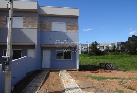 Casa com 110m², 3 quartos, 1 suíte, 2 vagas, no bairro Verdes Campos em Porto Alegre