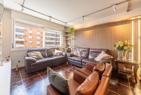 Apartamento com 115m², 3 quartos, 1 suíte, 1 vaga, no bairro Menino Deus em Porto Alegre