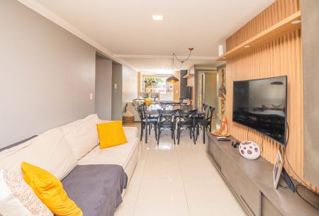 Apartamento com 77m², 2 quartos, 1 suíte, 2 vagas, no bairro Higienópolis em Porto Alegre