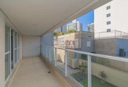 Apartamento com 127m², 3 quartos, 1 vaga, no bairro Central Parque em Porto Alegre