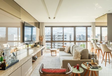 Apartamento com 104m², 3 quartos, 1 suíte, 3 vagas, no bairro Chácara Das Pedras em Porto Alegre