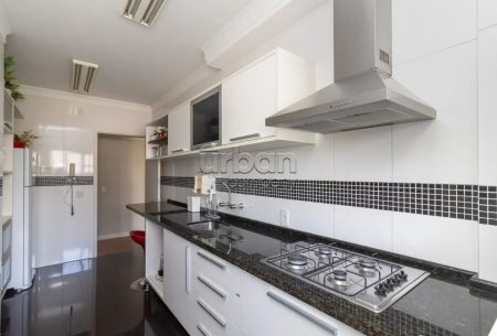 Apartamento com 82m², 2 quartos, 1 vaga, no bairro Rio Branco em Porto Alegre