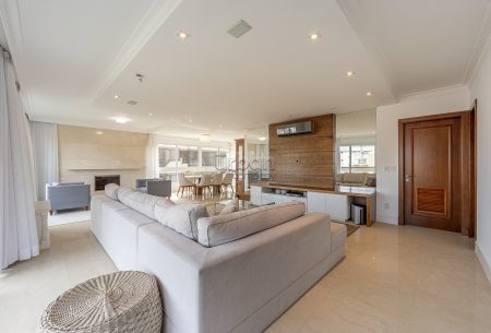 Apartamento com 178m², 3 quartos, 3 suítes, 3 vagas, no bairro Bela Vista em Porto Alegre