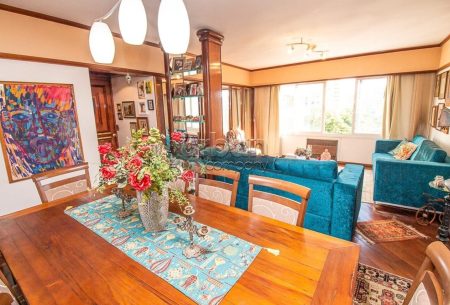 Apartamento com 108m², 3 quartos, 1 vaga, no bairro Auxiliadora em Porto Alegre