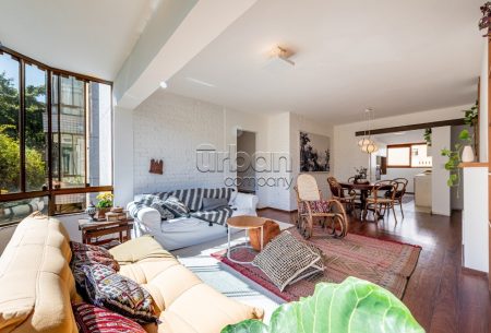 Apartamento com 122m², 3 quartos, 1 suíte, 2 vagas, no bairro Petrópolis em Porto Alegre