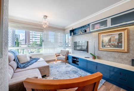 Apartamento com 106m², 3 quartos, 1 suíte, 2 vagas, no bairro Petrópolis em Porto Alegre
