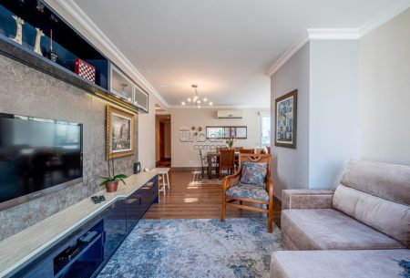 Apartamento com 106m², 3 quartos, 1 suíte, 2 vagas, no bairro Petrópolis em Porto Alegre