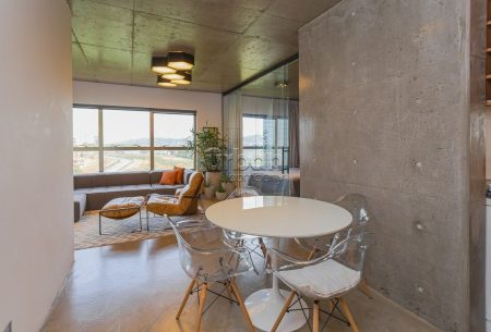 Apartamento com 68m², 1 quarto, 1 suíte, 2 vagas, no bairro Petrópolis em Porto Alegre