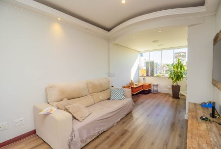 Apartamento com 112m², 3 quartos, 1 suíte, 1 vaga, no bairro Chácara Das Pedras em Porto Alegre