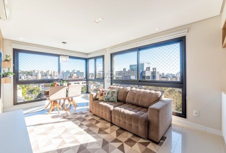 Apartamento com 75m², 2 quartos, 1 suíte, 2 vagas, no bairro Petrópolis em Porto Alegre