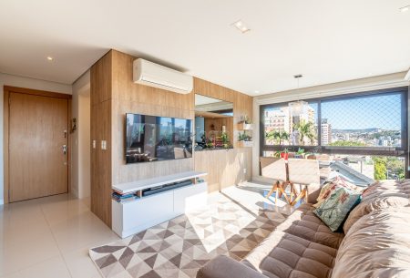 Apartamento com 75m², 2 quartos, 1 suíte, 2 vagas, no bairro Petrópolis em Porto Alegre