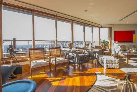 Cobertura com 757m², 4 quartos, 4 suítes, 4 vagas, no bairro Petrópolis em Porto Alegre