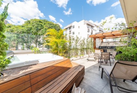 Cobertura com 182m², 3 quartos, 1 suíte, 2 vagas, no bairro Mont Serrat em Porto Alegre