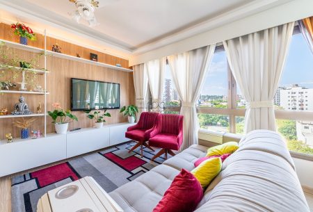 Apartamento com 86m², 3 quartos, 1 suíte, 2 vagas, no bairro Menino Deus em Porto Alegre