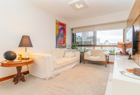 Apartamento com 73m², 2 quartos, 1 suíte, 1 vaga, no bairro Petrópolis em Porto Alegre