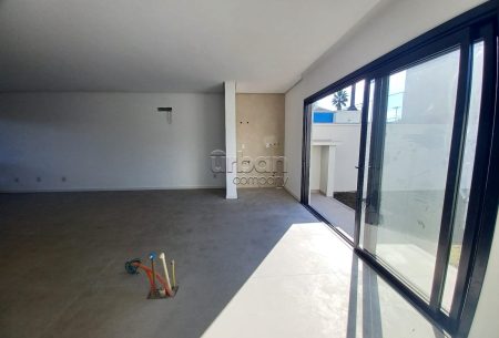 Casa com 143m², 3 quartos, 1 suíte, 4 vagas, no bairro Igara em Canoas