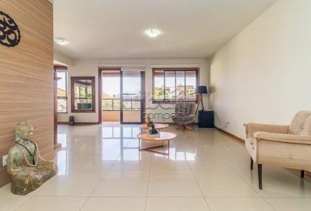 Apartamento com 240m², 3 quartos, 3 suítes, 2 vagas, no bairro Moinhos de Vento em Porto Alegre