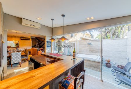 Casa em Condomínio com 223m², 3 quartos, 1 suíte, 2 vagas, no bairro Jardim Carvalho em Porto Alegre