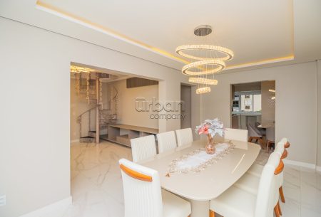 Cobertura com 249m², 3 quartos, 1 suíte, 2 vagas, no bairro Três Figueiras em Porto Alegre