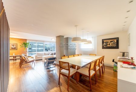 Cobertura com 139m², 3 quartos, 1 suíte, 2 vagas, no bairro Rio Branco em Porto Alegre