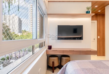 Apartamento com 89m², 3 quartos, 1 suíte, 2 vagas, no bairro Petrópolis em Porto Alegre