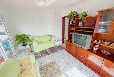 Cobertura com 90m², 2 quartos, 1 suíte, 1 vaga, no bairro Higienópolis em Porto Alegre