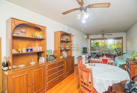 Apartamento com 111m², 3 quartos, 1 vaga, no bairro Petrópolis em Porto Alegre