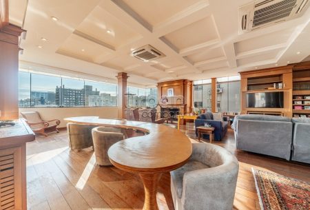 Apartamento com 173m², 2 quartos, 2 suítes, 1 vaga, no bairro Rio Branco em Porto Alegre