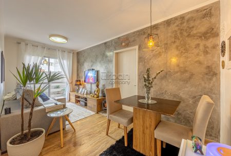 Apartamento com 77m², 3 quartos, 1 vaga, no bairro Passo da Areia em Porto Alegre